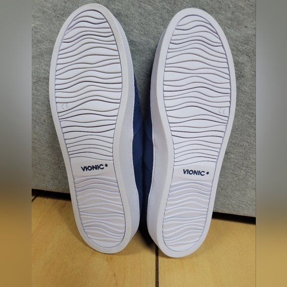 Women's Vionic Kani Slip on Shoes - Picture 4 of 7